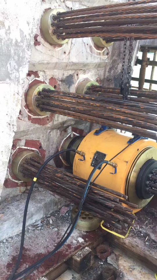 Tensão hidráulica Jack do cargo para forçar costas do PC na construção de ponte